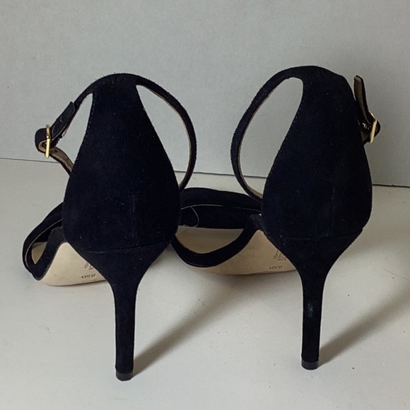 Allie Suede Sandal Note: New without Box - Picture 9 of 12